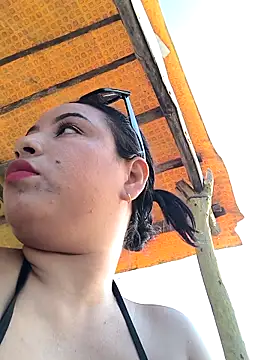 Francesca ferrari online show from February 20, 2025, 10:04 pm