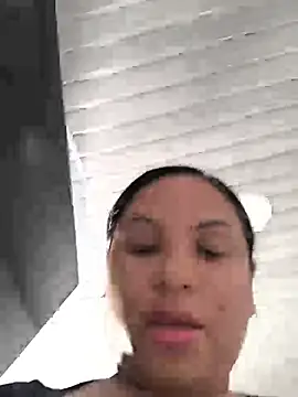 Francesca ferrari online show from May 18, 2026, 10:03 pm