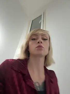 haileyhope  online show from November 25, 2025, 7:36 pm