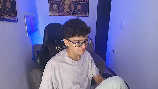 TylerWhite  online show from February 27, 2025, 3:08 am