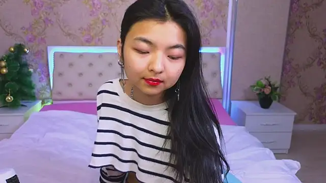 Shy Kira online show from January 12, 2025, 3:46 pm