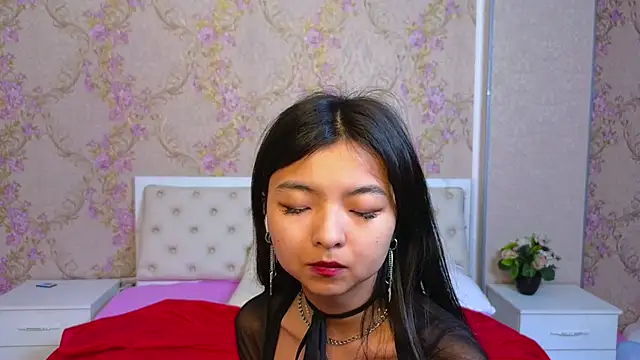 Shy Kira online show from February 4, 2025, 12:44 pm