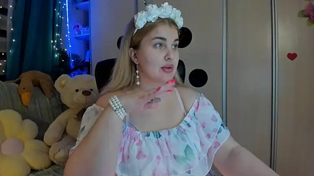 CoraSwon online show from March 1, 2026, 4:51 pm