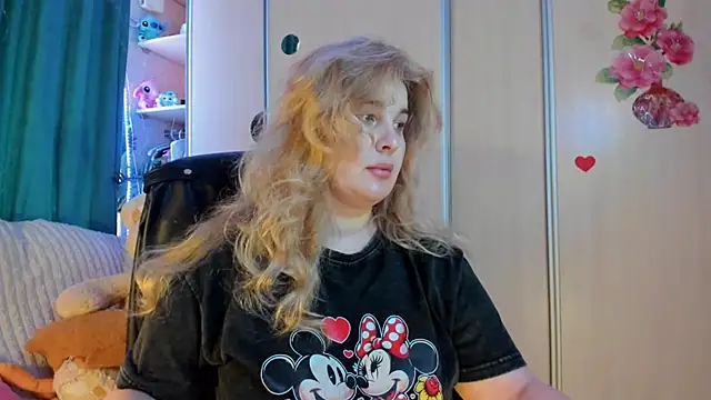 CoraSwon online show from March 7, 2026, 2:22 pm