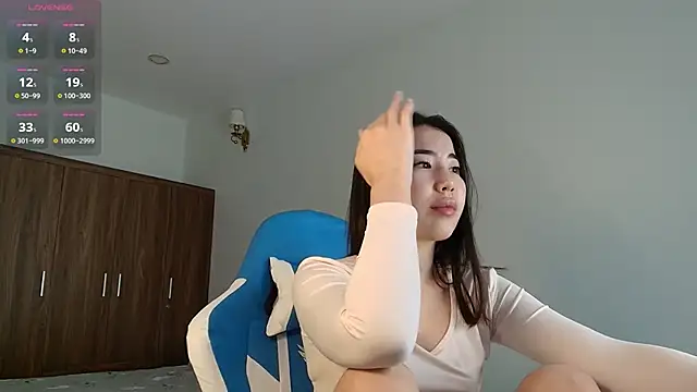 Snapshot of Naomi_52 chatting on March 12, 2025, 6:40 am Naomi 52 online show from March 12, 2025, 6:40 am