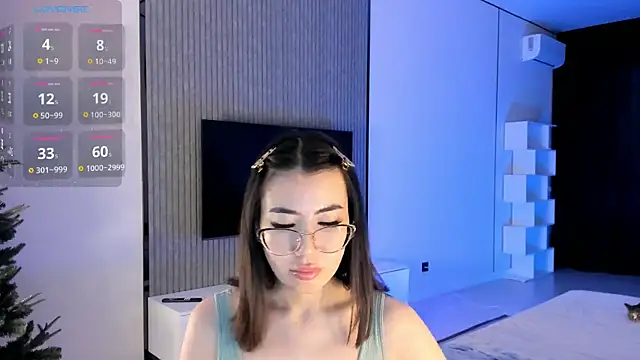 Snapshot of Naomi_52 chatting on December 8, 2024, 11:03 am Naomi 52 online show from December 8, 2024, 11:03 am