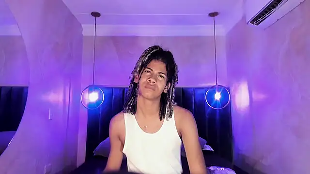 Snapshot of Maxim-Walker chatting on September 14, 2025, 3:18 am Maxim-Walker online show from September 14, 2025, 3:18 am