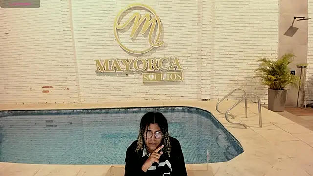 Snapshot of Maxim-Walker chatting on September 27, 2025, 3:12 am Maxim-Walker online show from September 27, 2025, 3:12 am