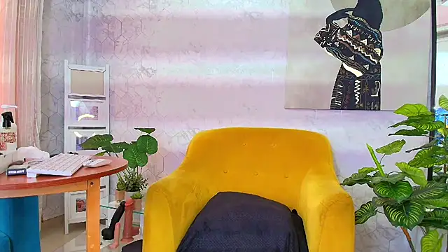GianellaCox  online show from February 20, 2025, 1:19 pm