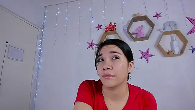 Snapshot of Emiily_Parkerr chatting on February 21, 2025, 2:39 am Emiily Parkerr online show from February 21, 2025, 2:39 am