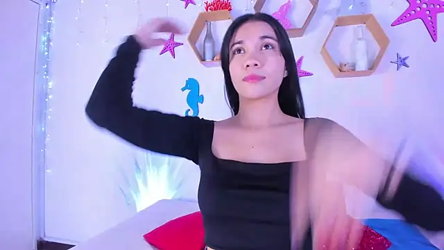 Snapshot of Emiily_Parkerr chatting on October 9, 2025, 3:07 am Emiily Parkerr online show from October 9, 2025, 3:07 am