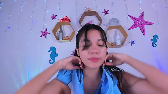 Snapshot of Emiily_Parkerr chatting on September 18, 2025, 3:09 am Emiily Parkerr online show from September 18, 2025, 3:09 am