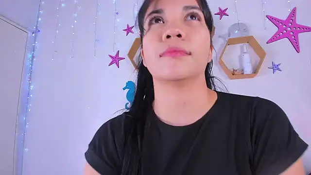 Snapshot of Emiily_Parkerr chatting on September 10, 2025, 3:05 am Emiily Parkerr online show from September 10, 2025, 3:05 am