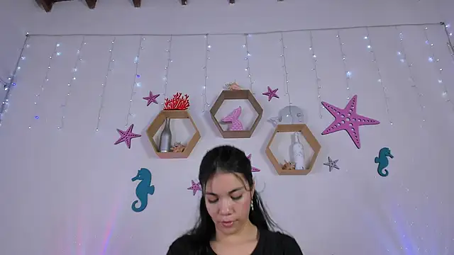 Snapshot of Emiily_Parkerr chatting on March 12, 2025, 3:13 am Emiily Parkerr online show from March 12, 2025, 3:13 am