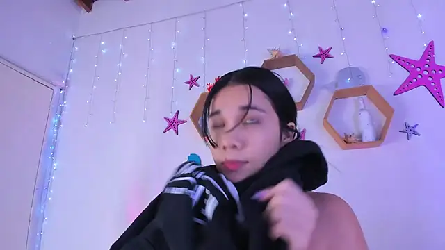 Snapshot of Emiily_Parkerr chatting on October 11, 2025, 3:29 am Emiily Parkerr online show from October 11, 2025, 3:29 am