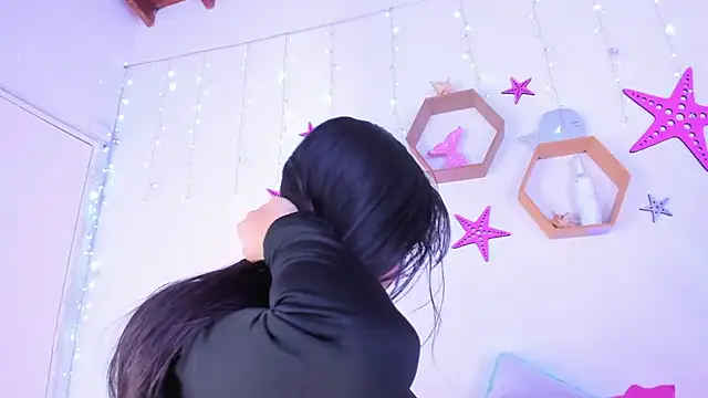 Snapshot of Emiily_Parkerr chatting on October 25, 2025, 3:06 am Emiily Parkerr online show from October 25, 2025, 3:06 am