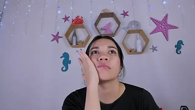 Snapshot of Emiily_Parkerr chatting on March 20, 2025, 9:15 am Emiily Parkerr online show from March 20, 2025, 9:15 am