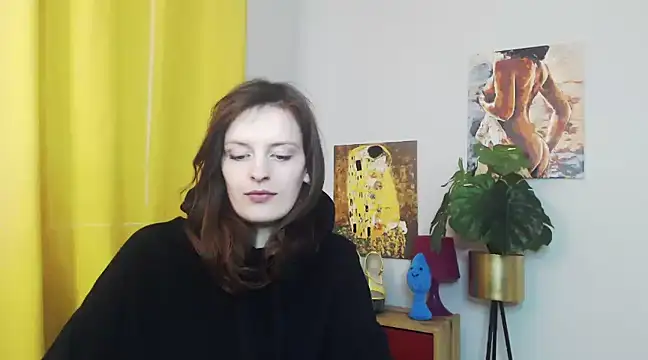 juicyNadine online show from February 3, 2025, 12:36 pm