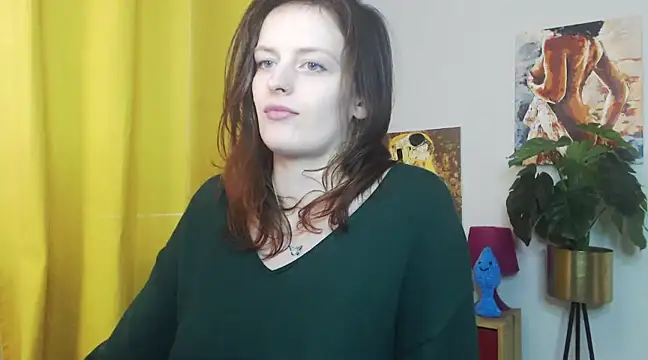 juicyNadine online show from February 10, 2025, 9:25 am