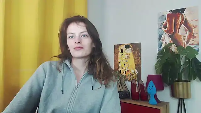 Snapshot of juicyNadine chatting on September 24, 2025, 4:41 am juicyNadine online show from September 24, 2025, 4:41 am