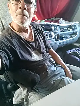 richa22cm online show from October 4, 2025, 3:57 pm