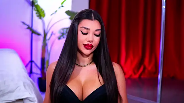 Snapshot of NatyDesiree chatting on November 1, 2025, 10:20 am NatyDesiree online show from November 1, 2025, 10:20 am