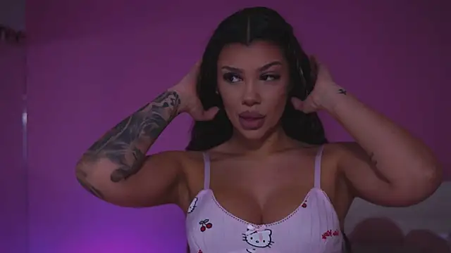 NatyDesiree online show from February 16, 2025, 4:42 am