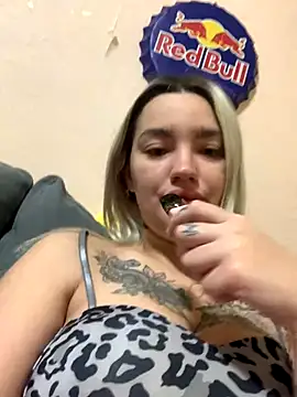 Snapshot of Sextazy chatting on September 21, 2025, 11:15 am Sextazy online show from September 21, 2025, 11:15 am