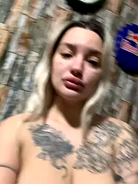 Snapshot of Sextazy chatting on October 14, 2025, 12:28 pm Sextazy online show from October 14, 2025, 12:28 pm