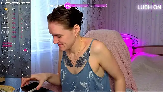 Bella  Swoon online show from March 5, 2026, 3:25 am