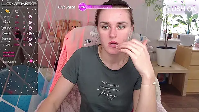 Snapshot of Bella__Swoon chatting on September 23, 2025, 8:32 am Bella Swoon online show from September 23, 2025, 8:32 am