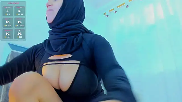 Snapshot of amira_nazer chatting on October 9, 2025, 3:01 pm amira nazer online show from October 9, 2025, 3:01 pm