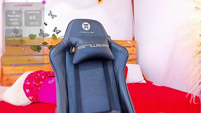 Snapshot of amira_nazer chatting on March 15, 2025, 3:37 pm amira nazer online show from March 15, 2025, 3:37 pm