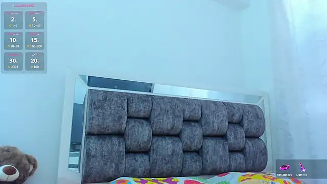 Snapshot of amira_nazer chatting on October 8, 2025, 3:35 pm amira nazer online show from October 8, 2025, 3:35 pm