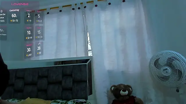 Snapshot of amira_nazer chatting on September 11, 2025, 4:07 pm amira nazer online show from September 11, 2025, 4:07 pm