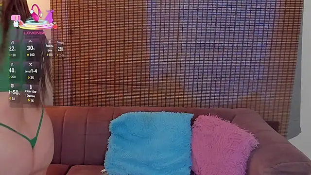 ariana cross online show from November 7, 2025, 1:04 pm