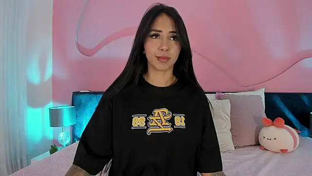 Snapshot of Alaia_Manson chatting on October 29, 2025, 11:53 am Alaia Manson online show from October 29, 2025, 11:53 am