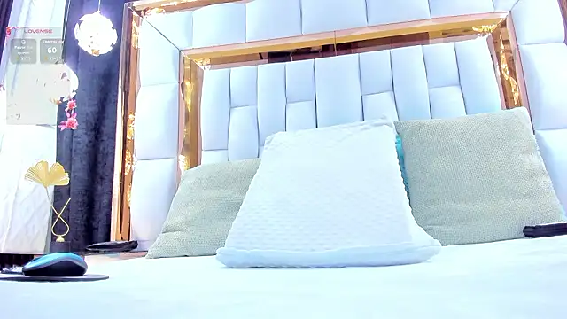 Snapshot of RileySweett chatting on February 5, 2026, 11:50 am RileySweett online show from February 5, 2026, 11:50 am