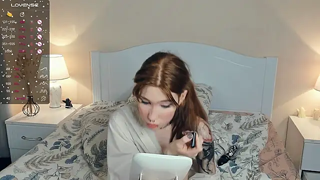 Snapshot of DarkNun chatting on February 25, 2025, 1:20 am DarkNun online show from February 25, 2025, 1:20 am