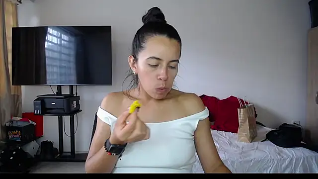 Snapshot of Mariam_Gomezxxx chatting on October 1, 2025, 7:07 pm Mariam Gomezxxx online show from October 1, 2025, 7:07 pm