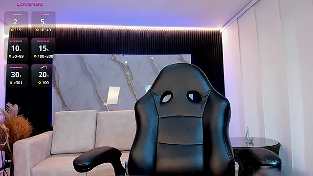 Snapshot of paulina_sweett_ chatting on February 23, 2026, 12:17 pm paulina sweett online show from February 23, 2026, 12:17 pm