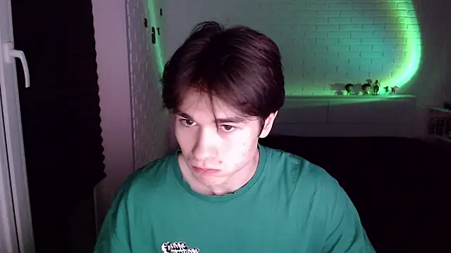 Snapshot of MarkusDean chatting on September 21, 2025, 6:35 pm MarkusDean online show from September 21, 2025, 6:35 pm