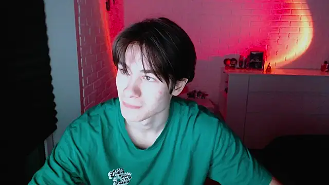 Snapshot of MarkusDean chatting on October 21, 2025, 4:17 pm MarkusDean online show from October 21, 2025, 4:17 pm