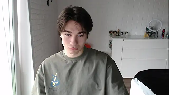 Snapshot of MarkusDean chatting on October 1, 2025, 10:52 am MarkusDean online show from October 1, 2025, 10:52 am