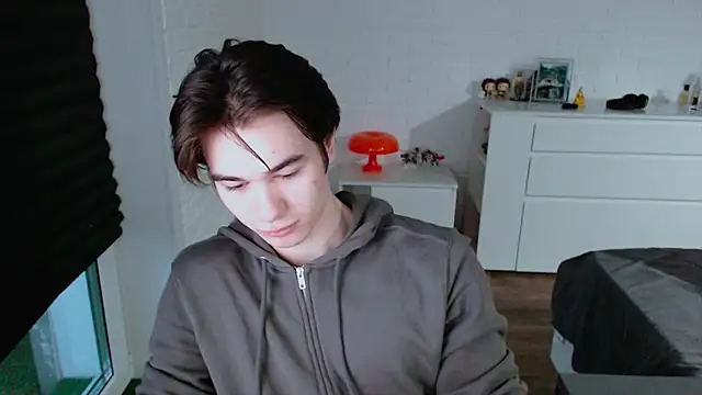 Snapshot of MarkusDean chatting on October 18, 2025, 12:40 pm MarkusDean online show from October 18, 2025, 12:40 pm