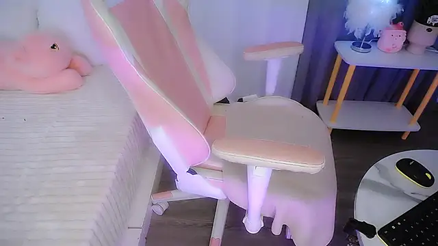 San   San online show from April 14, 2026, 4:50 am