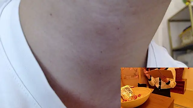 Snapshot of Kakushi_dori chatting on October 27, 2025, 10:16 am Kakushi dori online show from October 27, 2025, 10:16 am