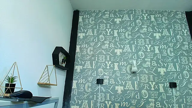 Snapshot of Lindsey8 chatting on November 26, 2025, 12:38 pm Lindsey8 online show from November 26, 2025, 12:38 pm