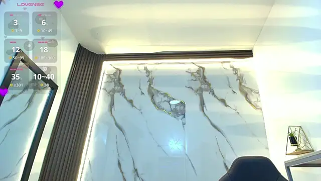 Snapshot of Lindsey8 chatting on February 13, 2026, 1:00 pm Lindsey8 online show from February 13, 2026, 1:00 pm