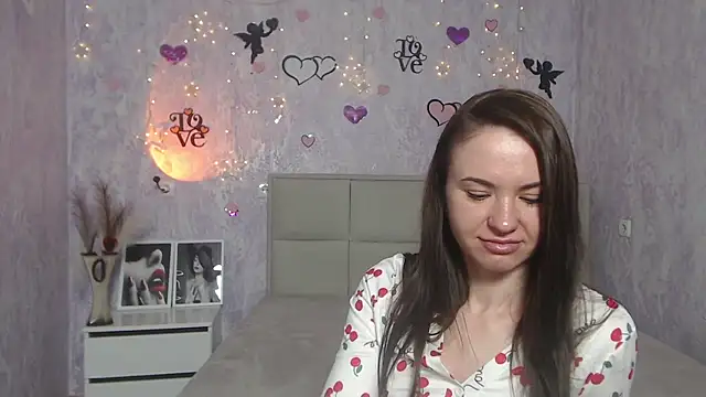 KaraCriegs online show from March 7, 2025, 9:48 pm